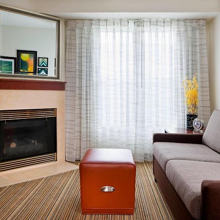 Residence Inn By Marriott Houston The Woodlands/Lake Front Circle 객실 사진