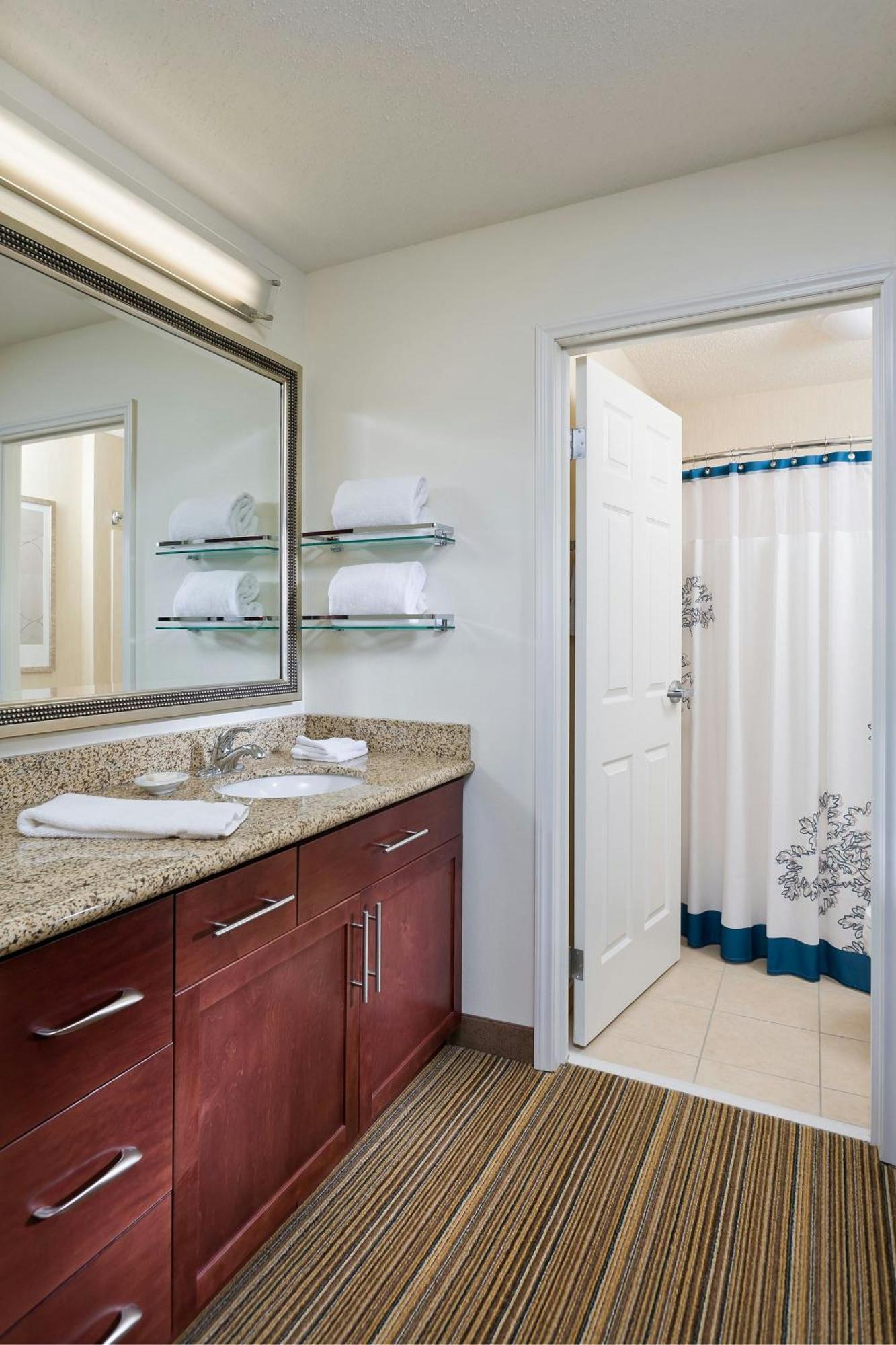 Residence Inn By Marriott Houston The Woodlands/Lake Front Circle 외부 사진