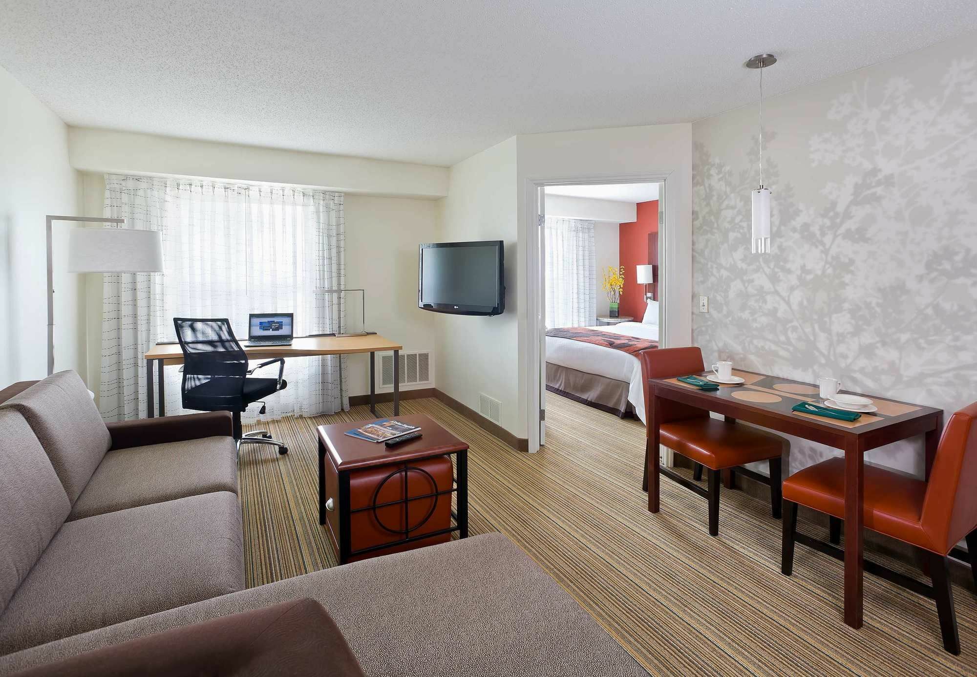 Residence Inn By Marriott Houston The Woodlands/Lake Front Circle 객실 사진